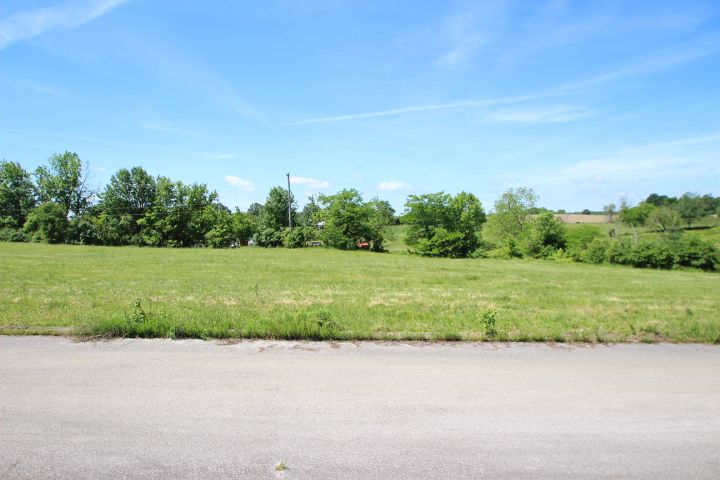 12-15 Fieldstone Dr, Lawrenceburg, KY 40342